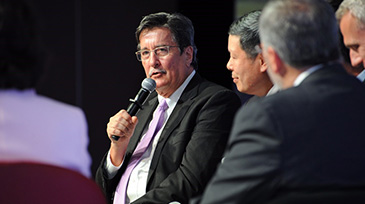 CEO speaks at Singapore mice forum
