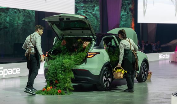 Geely EX2:  Industry-first Car Launch at The Cutaway, Barangaroo